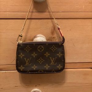 Louis Vuitton Mini Pochette Accessories